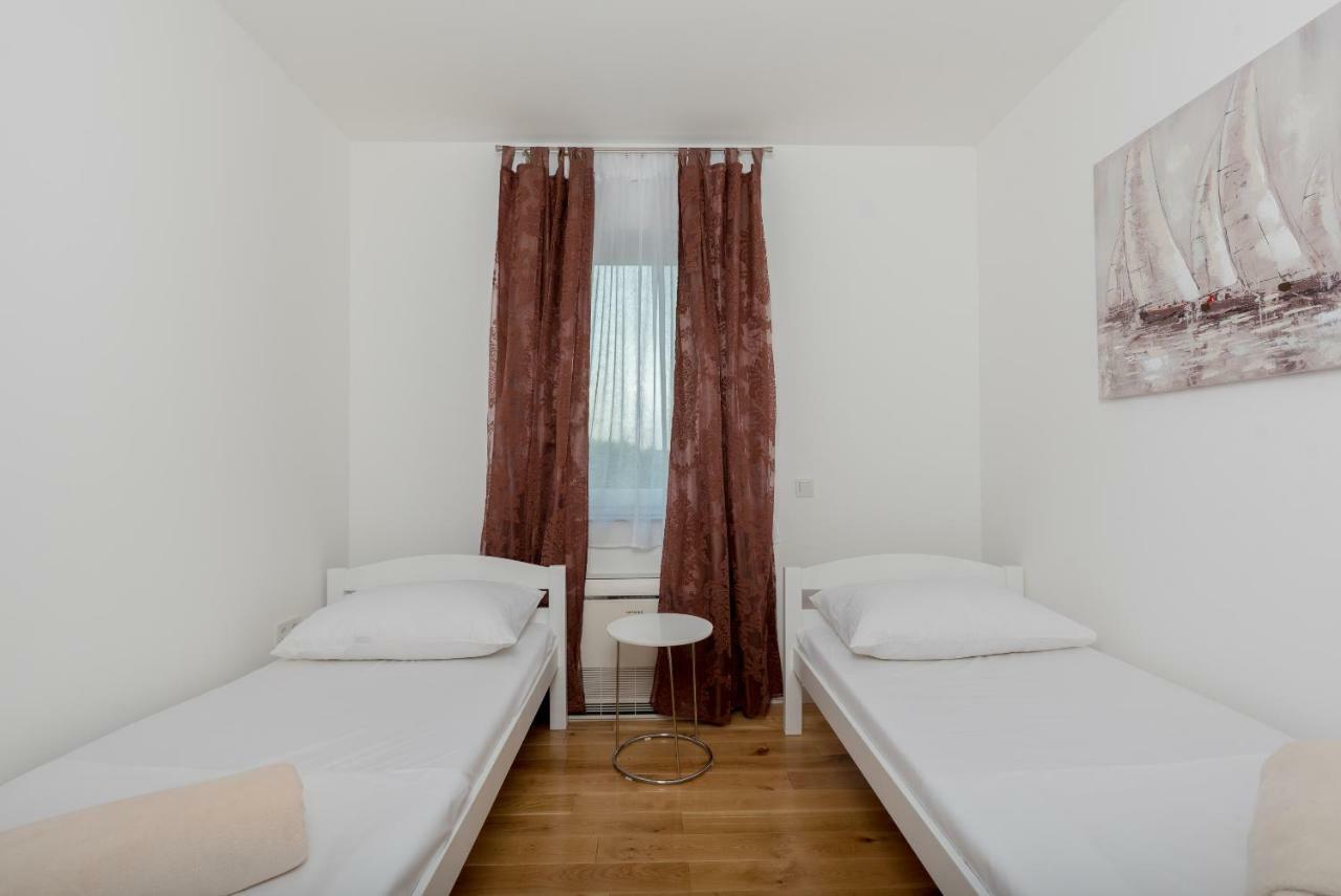 Villa Anja 2Nd Floor ペロイ エクステリア 写真